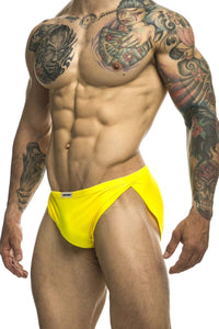 JUSTIN+SIMON XSJ09 Running Shorts Color Yellow